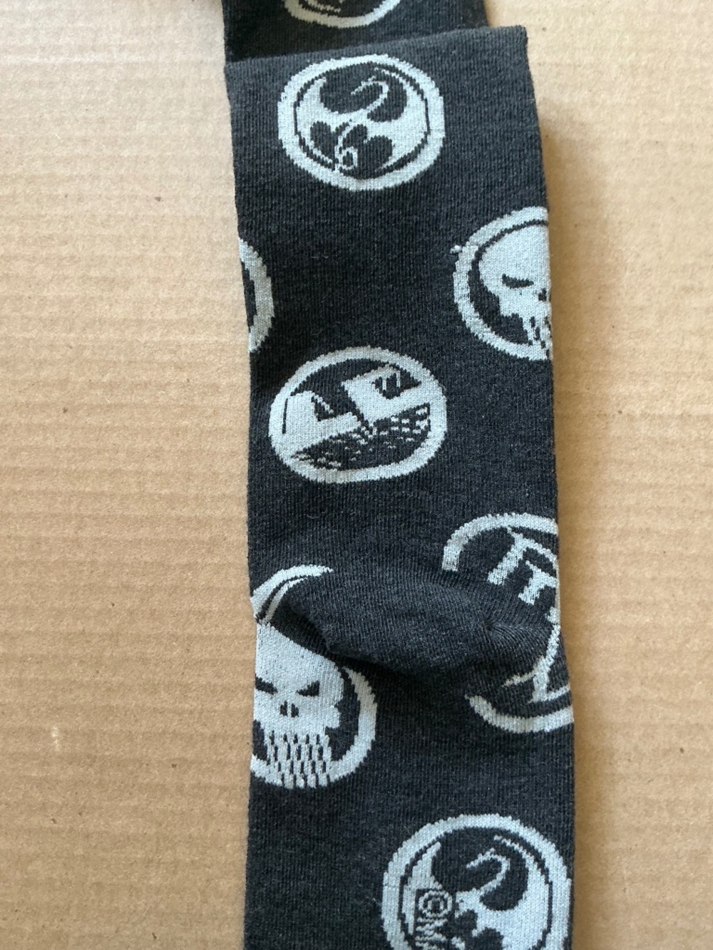 Marvel Defenders Crew Socks Charcoal Punisher Daredevil Iron Fist Size 10-13
